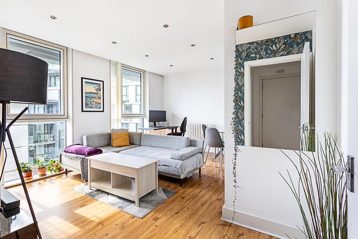 City-close 1-bed Near Tower Hill Appartamento