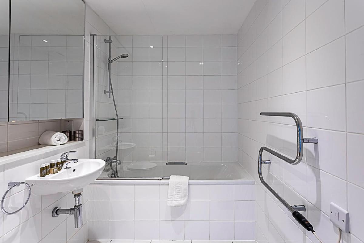 City-close 1-bed Near Tower Hill Appartamento